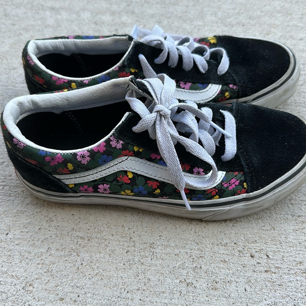 Vans - Floral Size 3